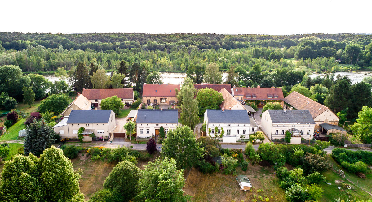 Schweizer Kolonistendorf Nattwerder. Fotos: Adam Sevens und Benjamin Maltry. Potsdam Museum – Forum für Kunst und Geschichte